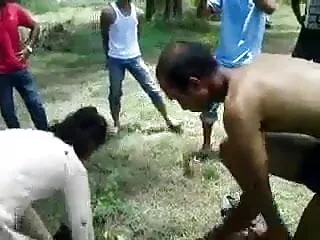 অপেশাদার শ্যামাঙ্গিণী বহিরঙ্গন বাড়ীতে তৈরি বাংলা দেশি xx ব্লজব