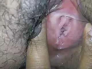 প্রসাব করা, দ্বৈত মেয়ে ও বাংলা xx video এক পুরুষ