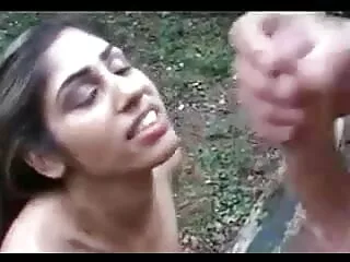 স্বামী বাংলা দেশি xx ভ্যালেন্টিনা সন্দেহাত মধ্যে 30 যাও