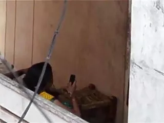 পুরুষদের ফুট এবং জুতা উপাসনা করার জন্য একটি ফন্ট কম্বল মধ্যে বাং লা xx ট্রান্সফর্ম.